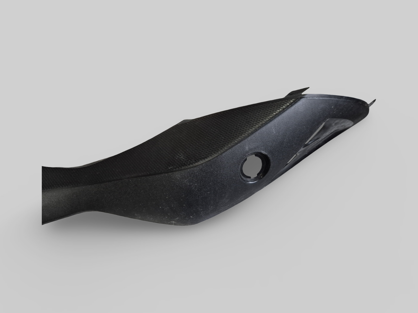 Garde-boue arrière AP8156165 Aprilia RSV1000R 04-10 / Tuono 1000R 06-10 