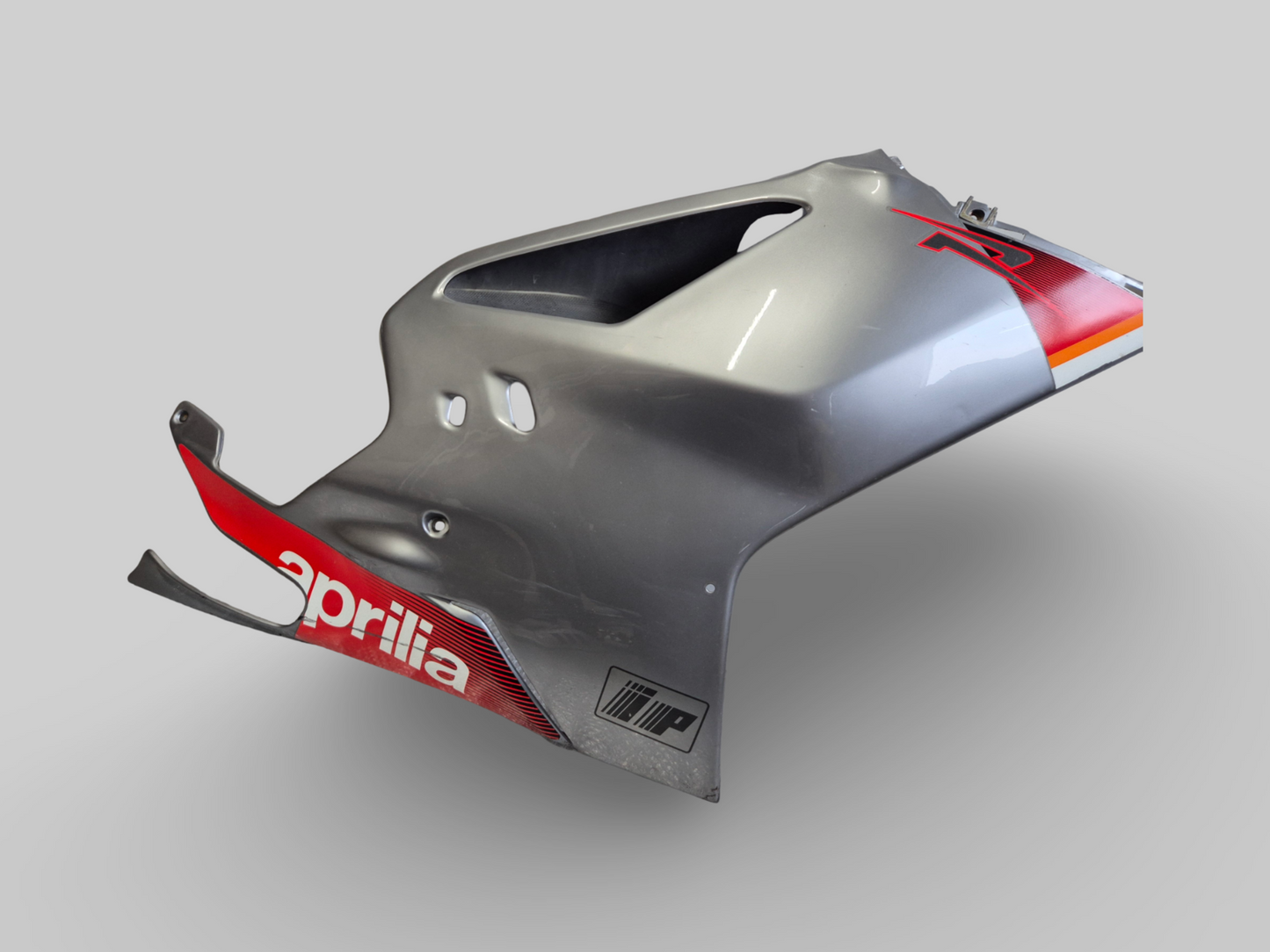 CARÉNAGE SUPÉRIEUR DROIT GRIS AP8158657 Aprilia RSV1000R (+FACTORY) 04-09 