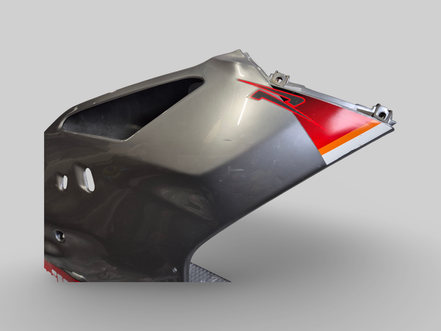 CARÉNAGE SUPÉRIEUR DROIT GRIS AP8158657 Aprilia RSV1000R (+FACTORY) 04-09 