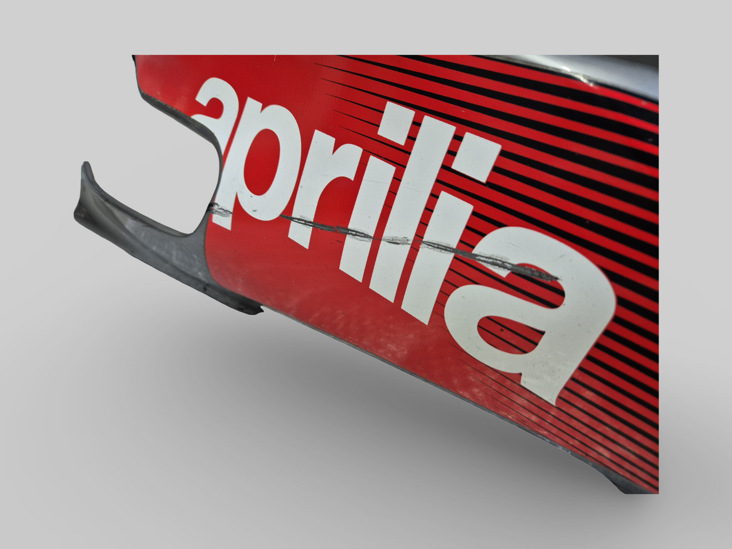 CARÉNAGE SUPÉRIEUR DROIT GRIS AP8158657 Aprilia RSV1000R (+FACTORY) 04-09 