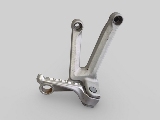 RIGHT-HAND PASSENGER FOOTREST SUPPORT AP8154072 Aprilia RSV1000R 04-10 / Tuono 1000R 06-10