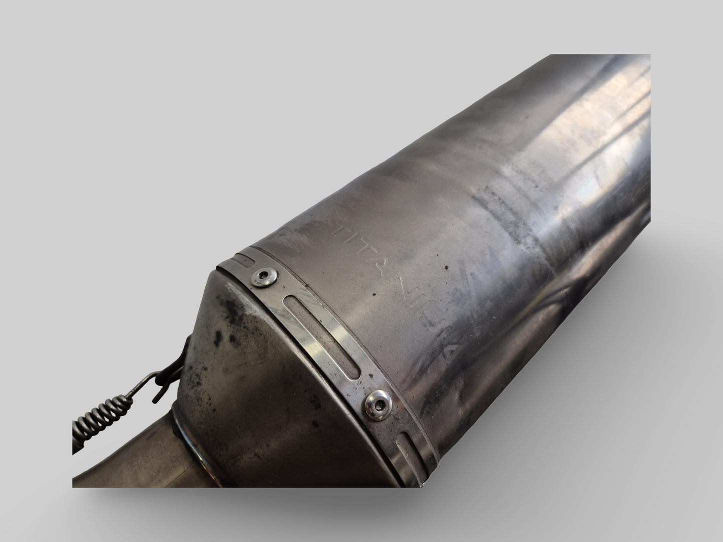 LEOVINCE SBK TITANIUM EXHAUST SLIP-ON SET Aprilia RSV1000R 04-09 / Tuono 1000R 06-09