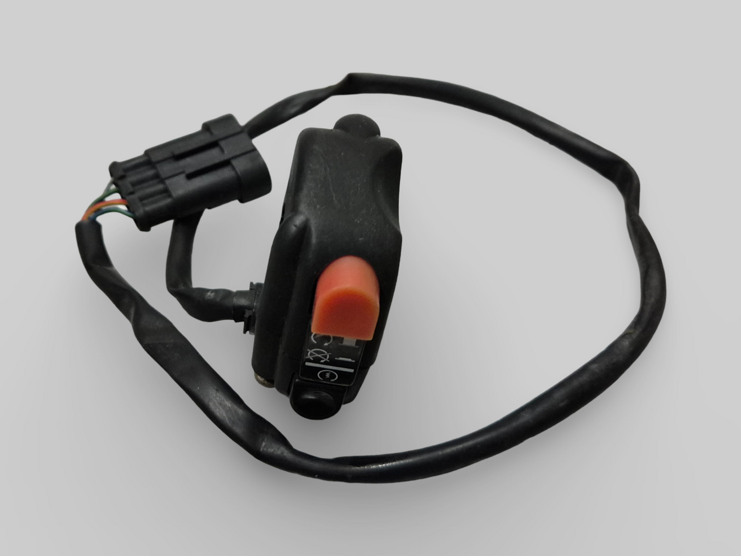 COMMUTATEUR DE GUIDON CÔTÉ DROIT AP8118580 Aprilia RSV Mille 01-03 / Tuono 02-05 