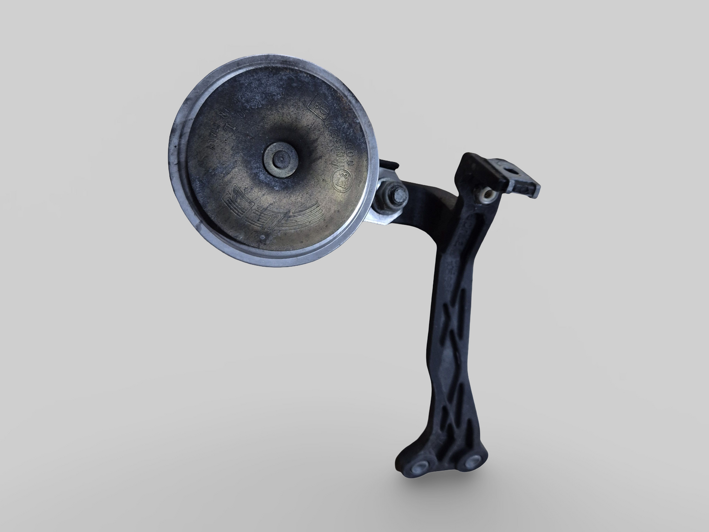 RIGHT-HAND RADIATOR WATER COOLER HOLDER BRACKET AP8134853 Aprilia RSV1000R 04-10 / Tuono 06-10