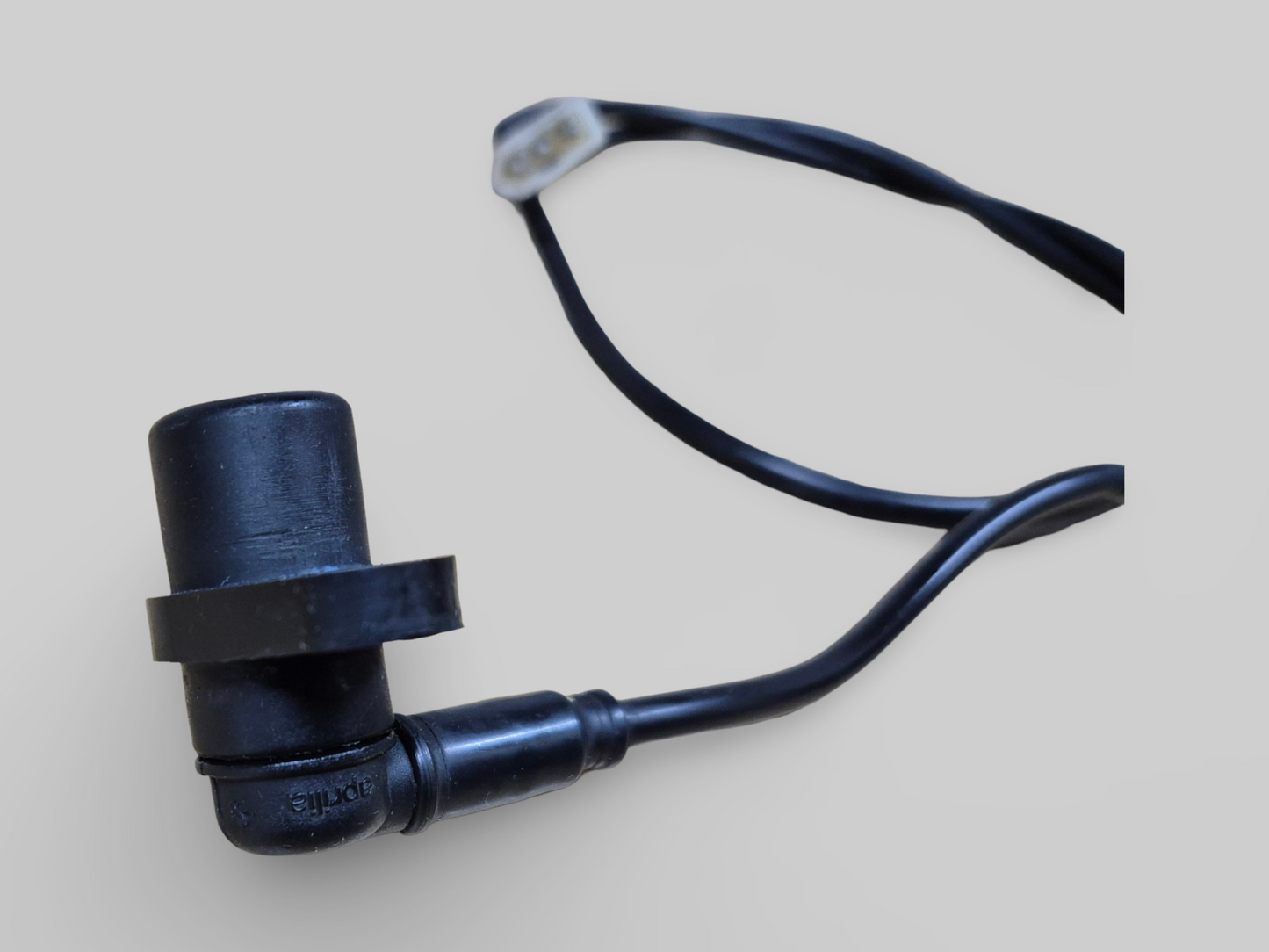 SPEED SENSOR AP8124528 Aprilia RSV 98-03 / SL Falco / RSV4 09-10 / RSV 04-10