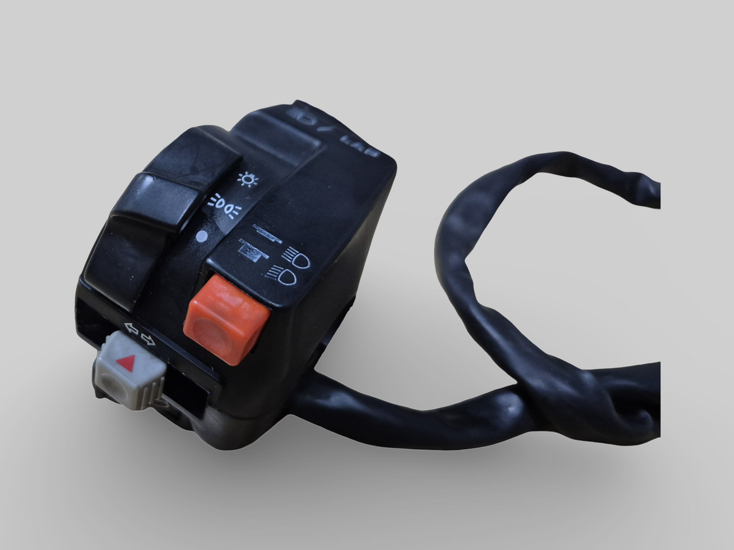 LEFT-HAND SIDE HANDLEBAR LIGHT SWITCH AP8124551 Aprilia RSV Mille 98-03 / Tuono 02-05