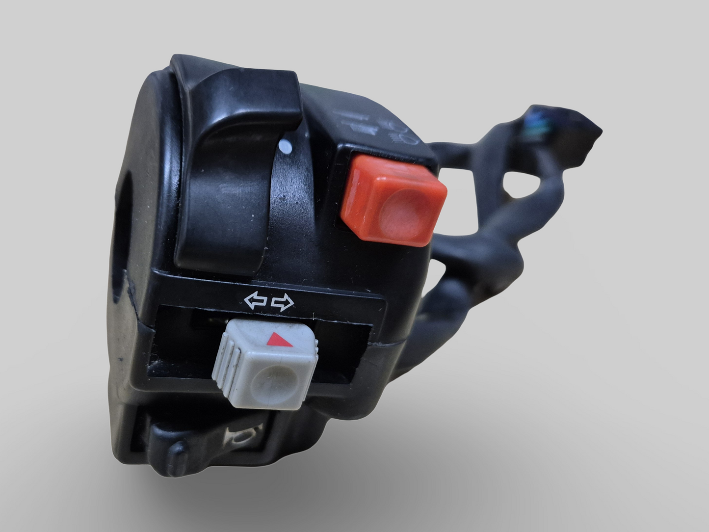 LEFT-HAND SIDE HANDLEBAR LIGHT SWITCH AP8124551 Aprilia RSV Mille 98-03 / Tuono 02-05