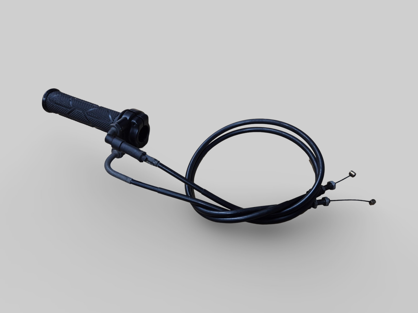 THROTTLE CABLES AP8118501 Aprilia RSV Mille 98-03 / Tuono 02-05 / SL1000 Falco 00-03