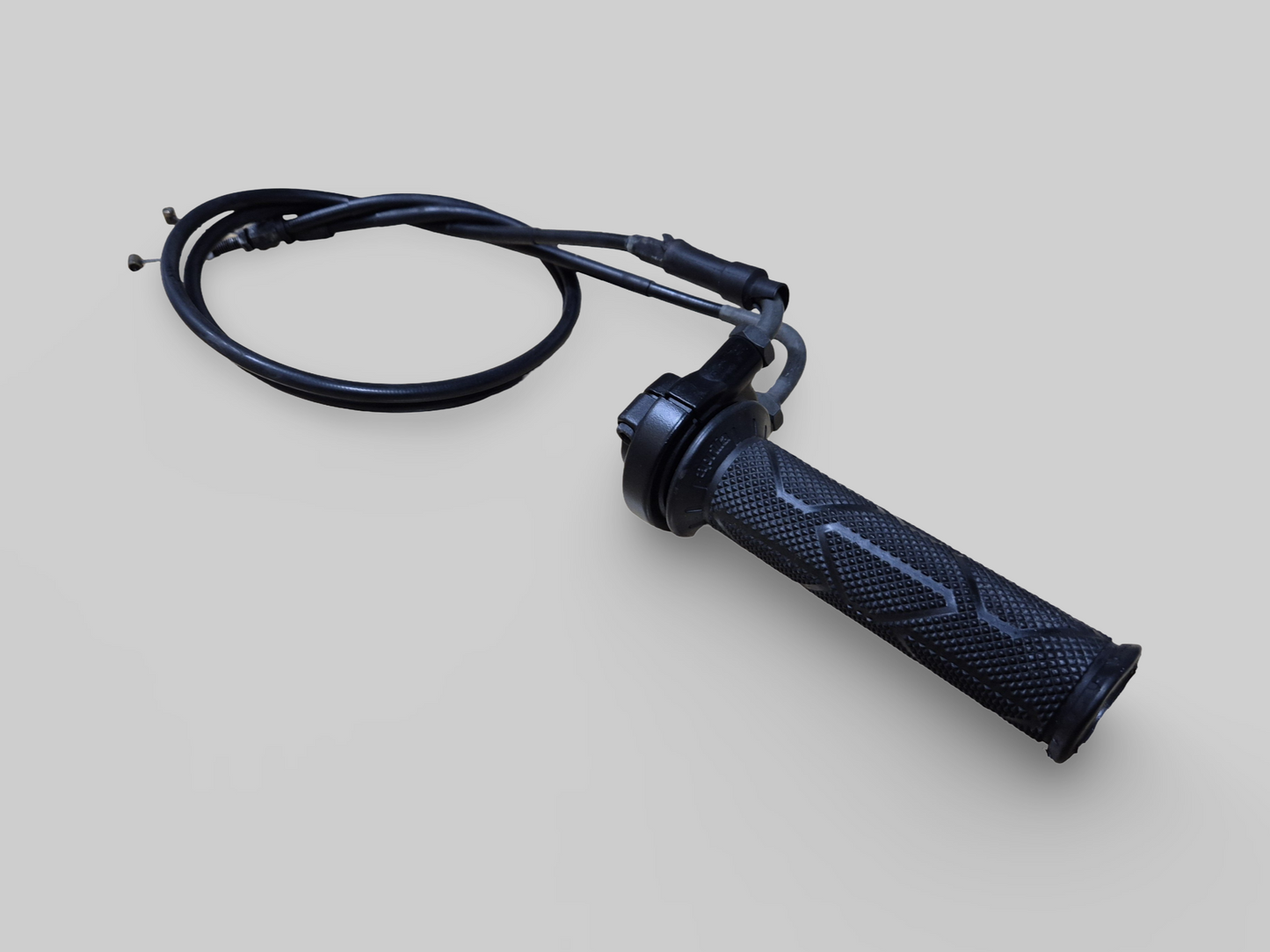 THROTTLE CABLES AP8118501 Aprilia RSV Mille 98-03 / Tuono 02-05 / SL1000 Falco 00-03