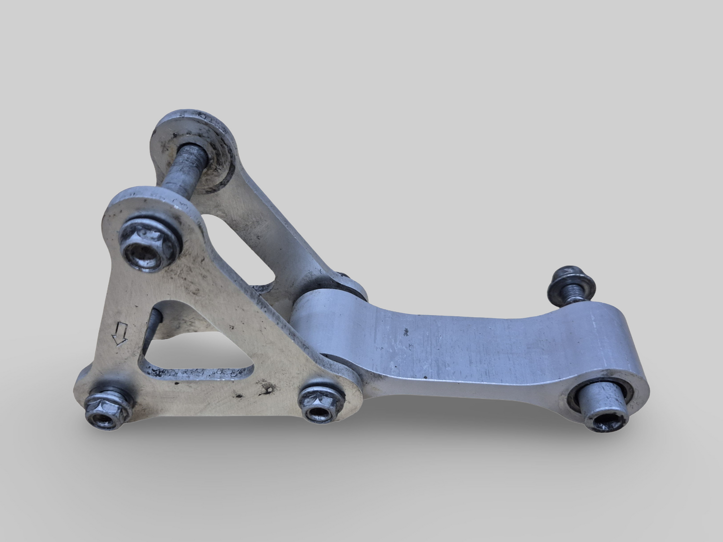 REAR SHOCK LINKAGE DOGBONE AP8135917 Aprilia RSV Mille 1998-2000 / Sl1000 Falco 2000-2003