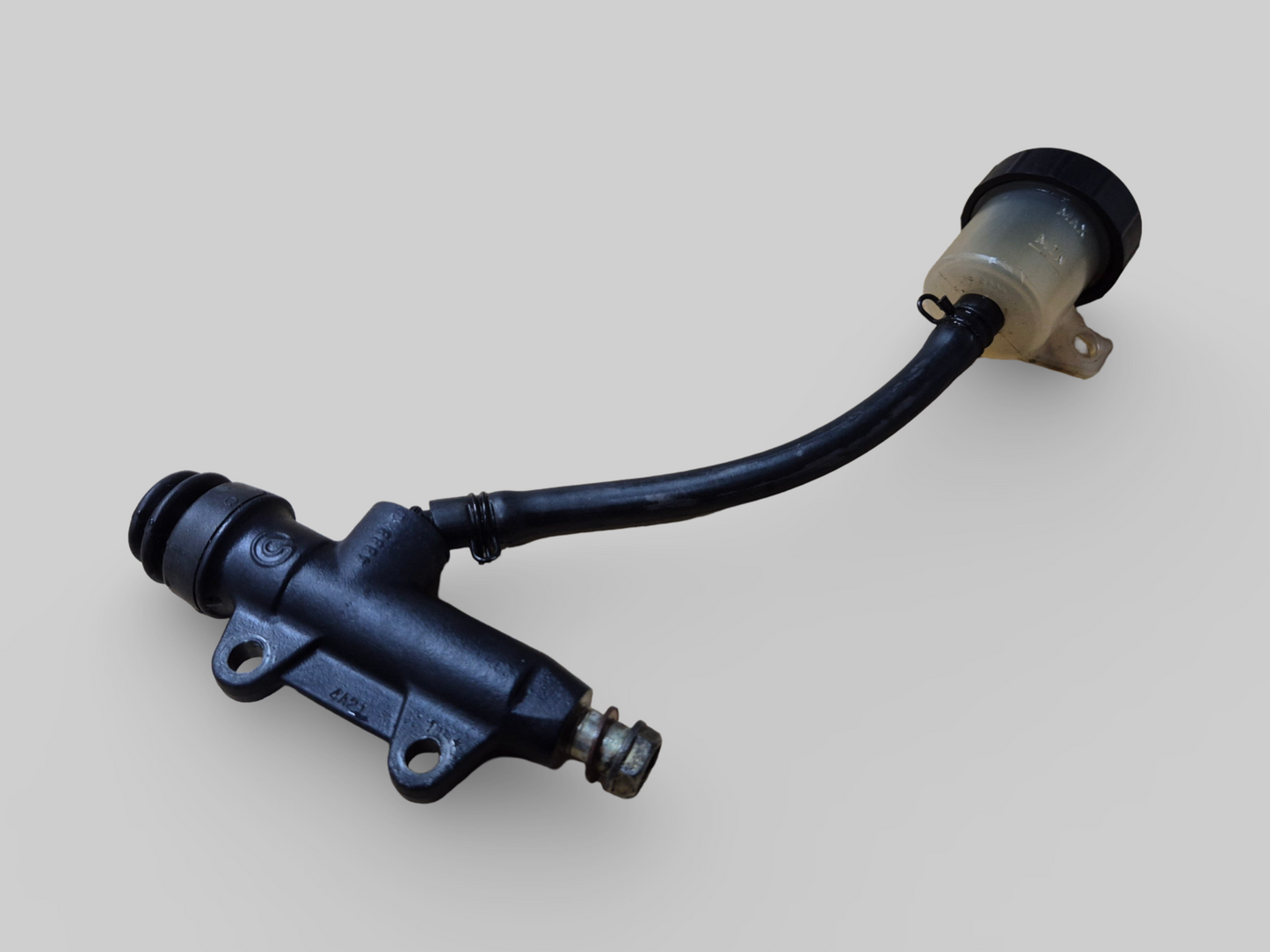 MAITRE CYLINDRE DE POMPE DE FREIN ARRIÈRE AP8113324 Aprilia RSV Mille 98-03 / Tuono 02-05 