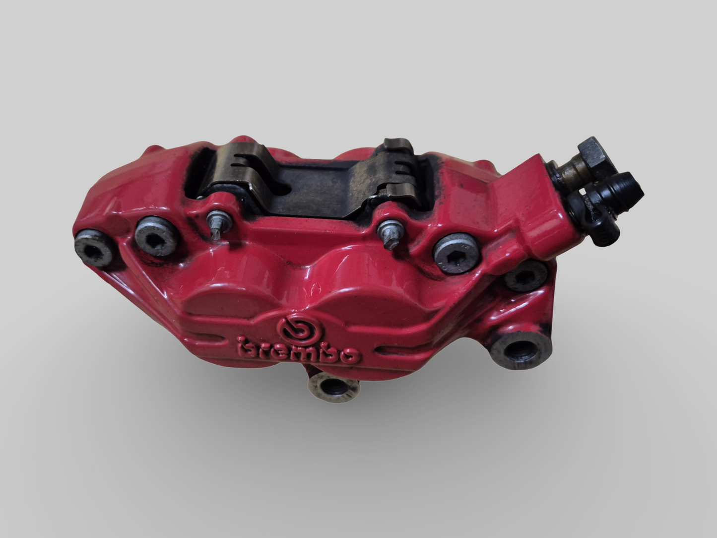 FRONT RIGHT BRAKE CALIPER BREMBO P2 RED AP8113774 Aprilia RSV Mille 98-03 / Tuono 02-05