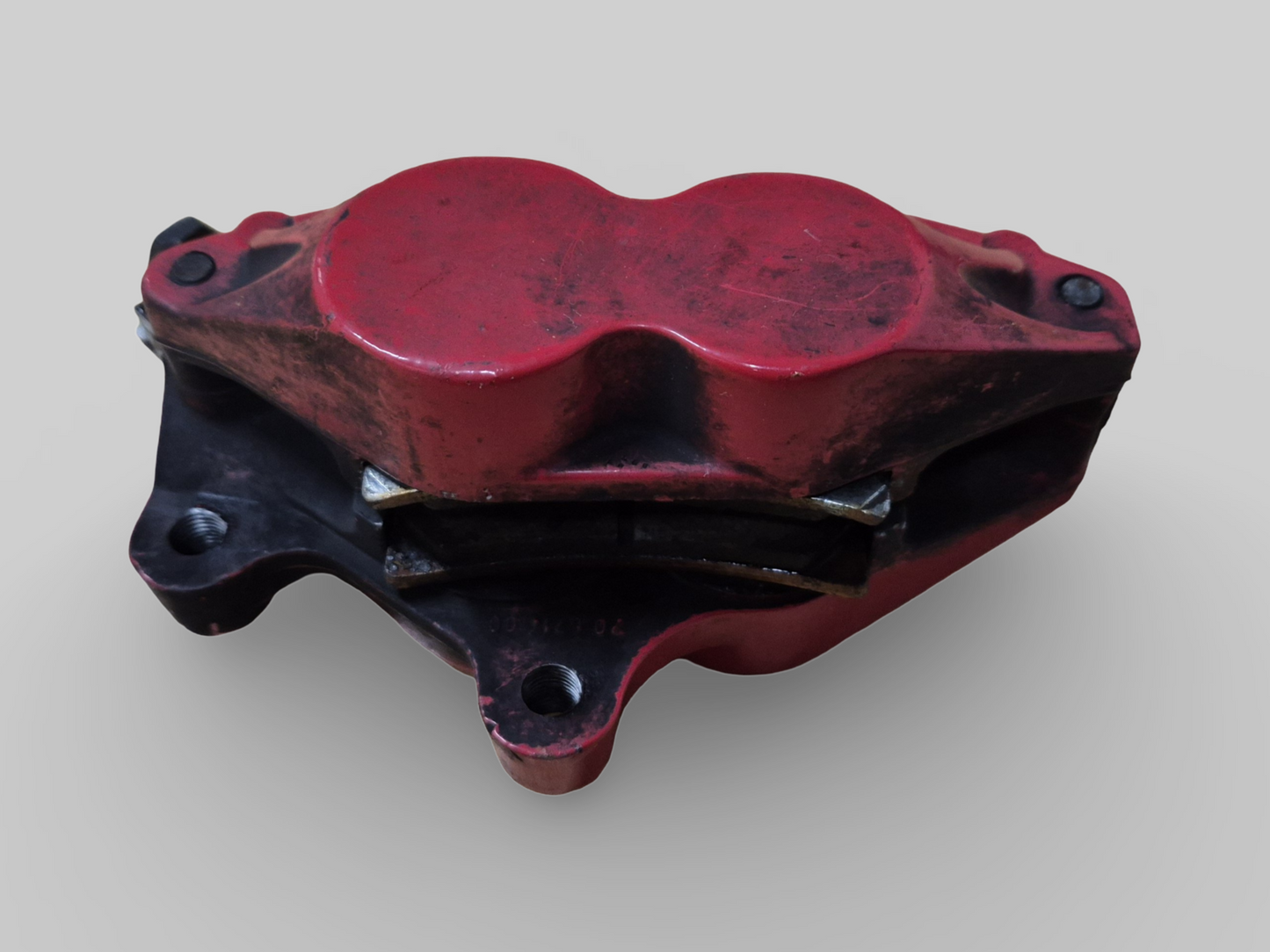 FRONT RIGHT BRAKE CALIPER BREMBO P2 RED AP8113774 Aprilia RSV Mille 98-03 / Tuono 02-05