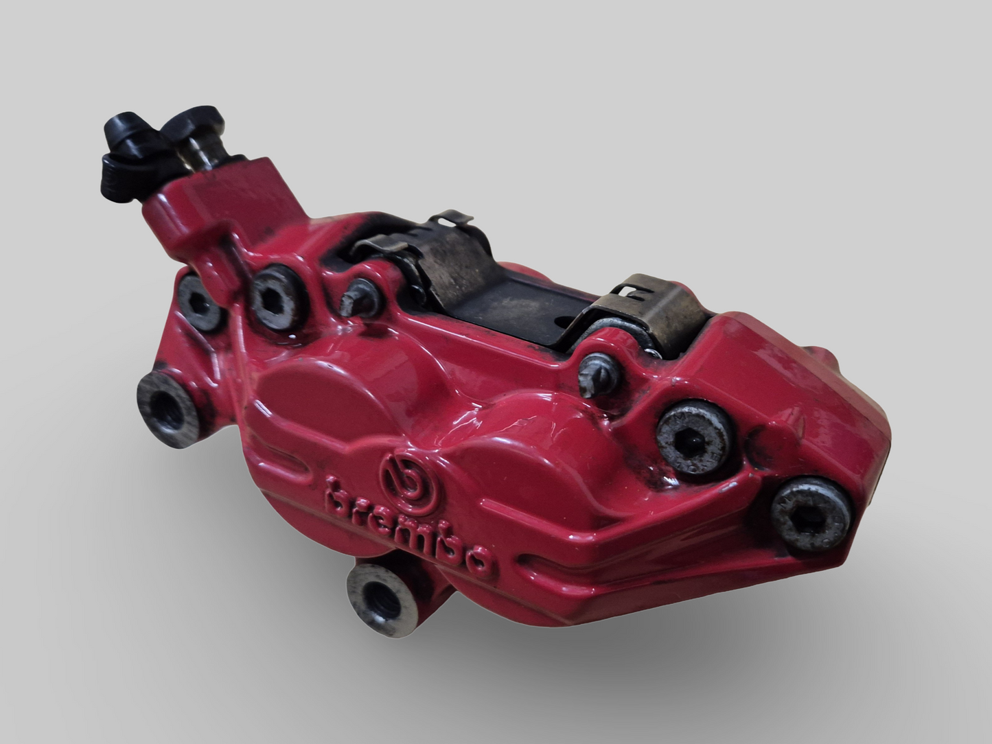 FRONT LEFT BRAKE CALIPER BREMBO P2 RED AP8113775 Aprilia RSV Mille 98-03 / Tuono 02-05