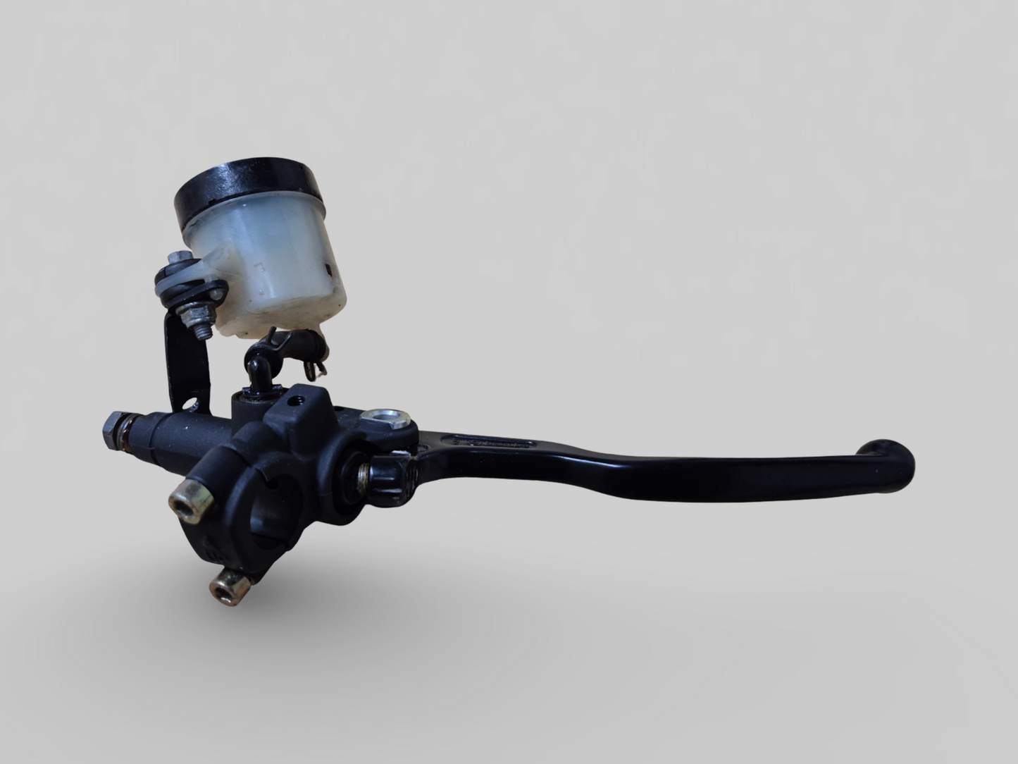 FRONT BRAKE PUMP MASTER CYLINDER AP8113969 Aprilia RSV Mille 98-03 / Tuono 02-05