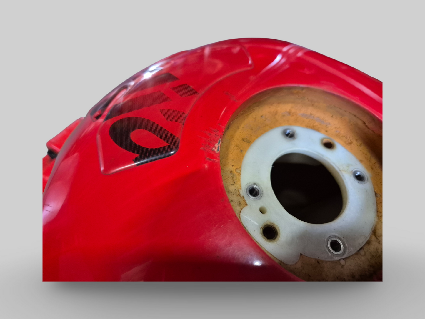 FUEL TANK 2004 FLUO RED AP8178168 Aprilia RSV1000R 04-09