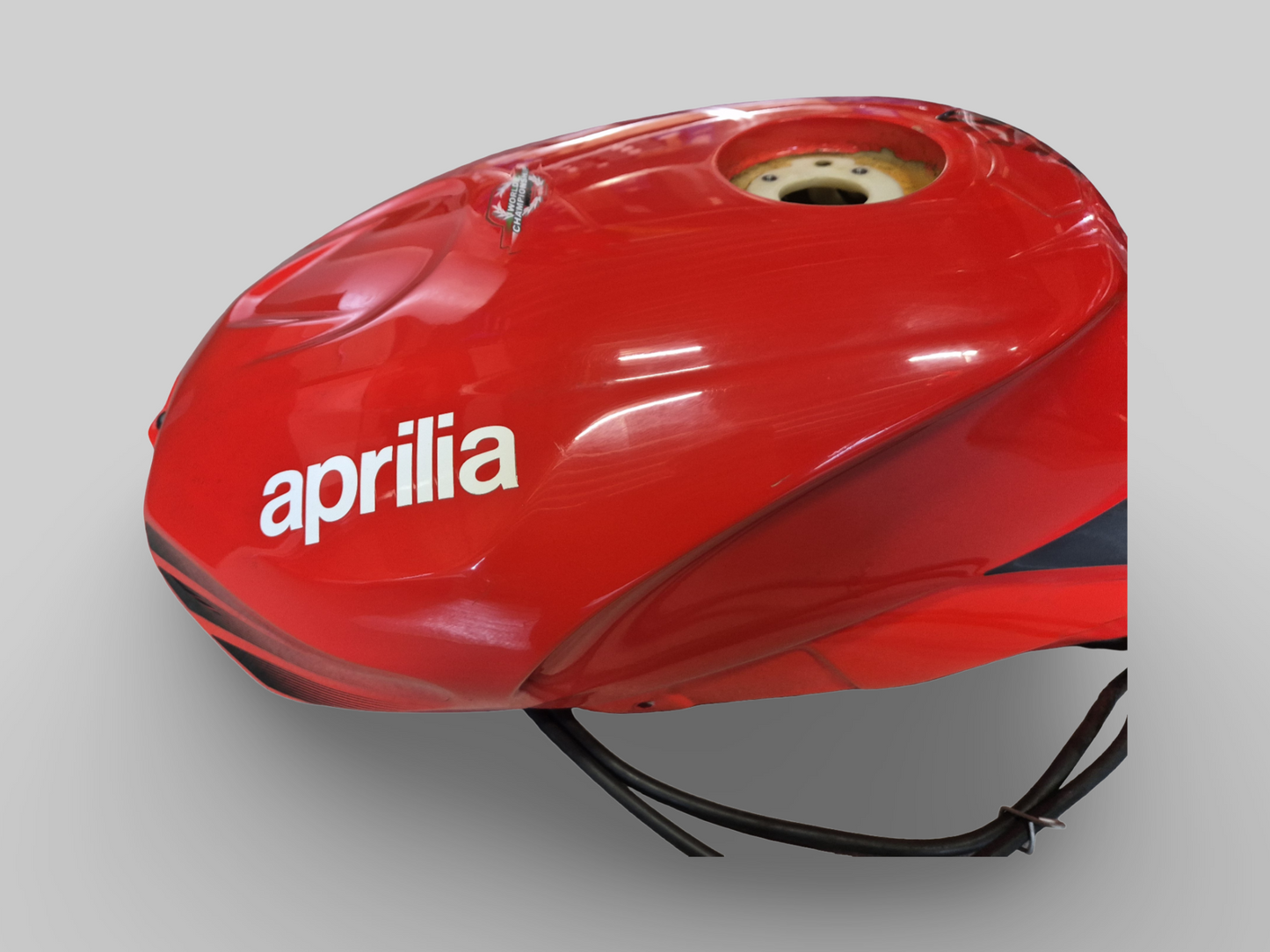 FUEL TANK 2004 FLUO RED AP8178168 Aprilia RSV1000R 04-09