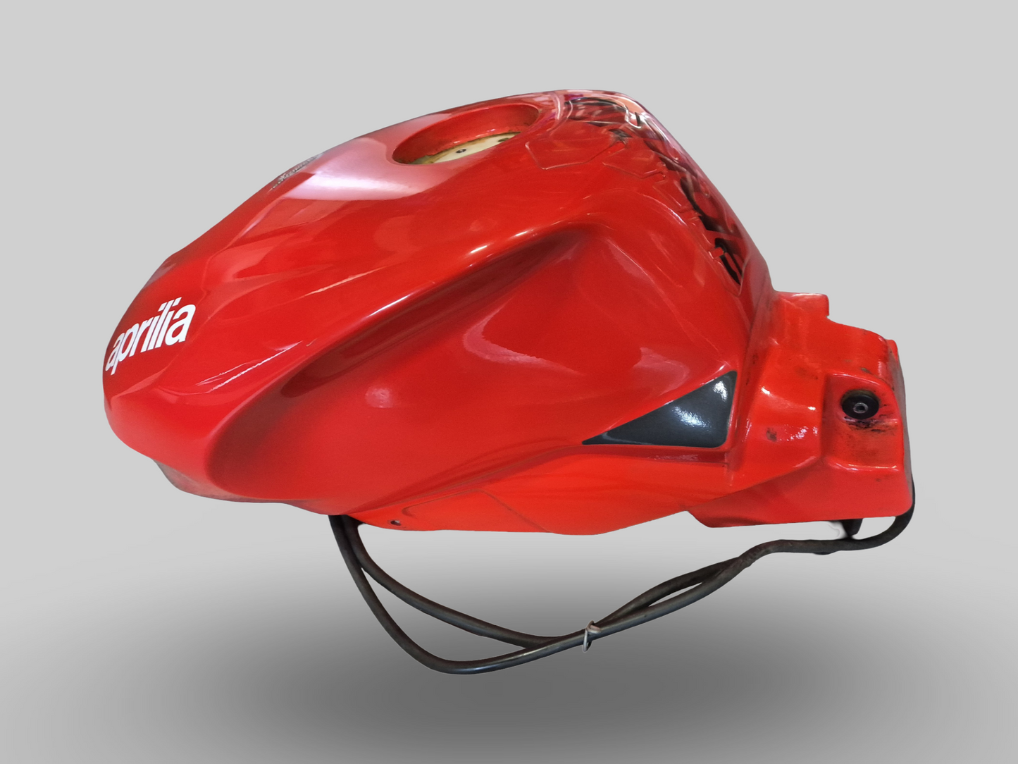 FUEL TANK 2004 FLUO RED AP8178168 Aprilia RSV1000R 04-09