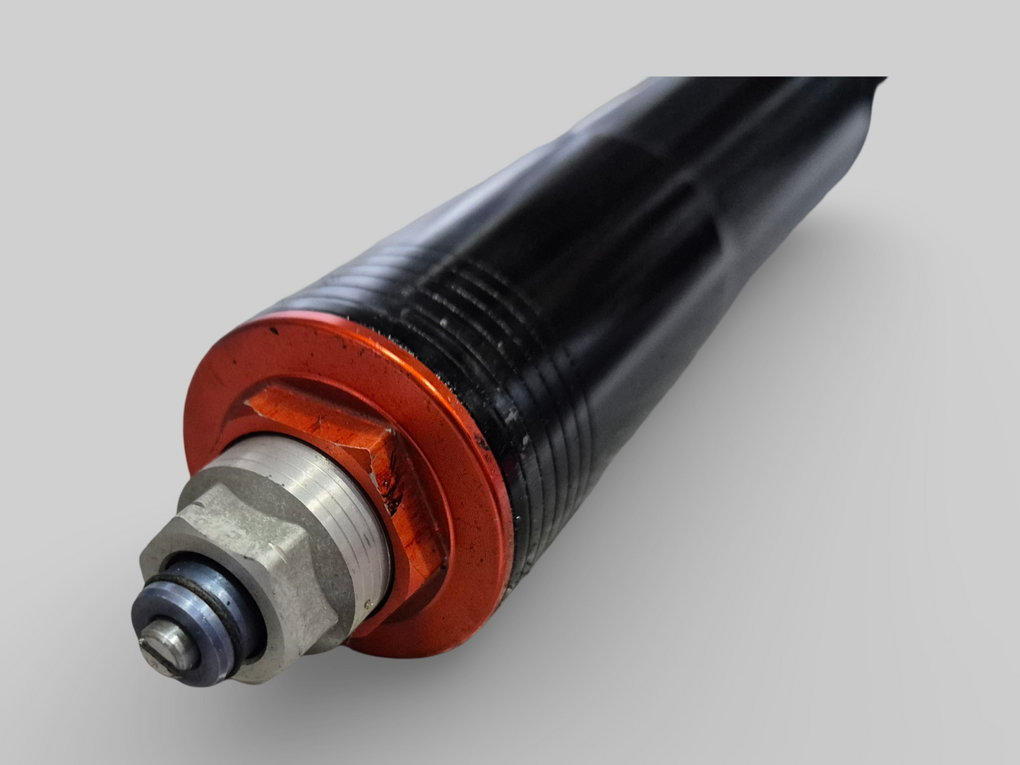 RIGHT-HAND SIDE SHOWA AXIAL FORK LEG AP8123637 Aprilia RSV Mille 98-03 / Tuono 02-05