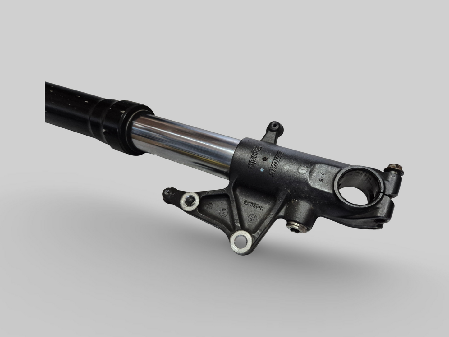 LEFT-HAND SIDE SHOWA AXIAL FORK LEG AP8123638 Aprilia RSV Mille 98-03 / Tuono 02-05