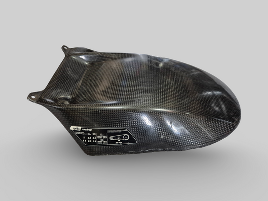 REAR CARBON MUDGUARD / HUGGER AP8796783 Aprilia RSV1000R 04-09 / Tuono 1000R 06-09