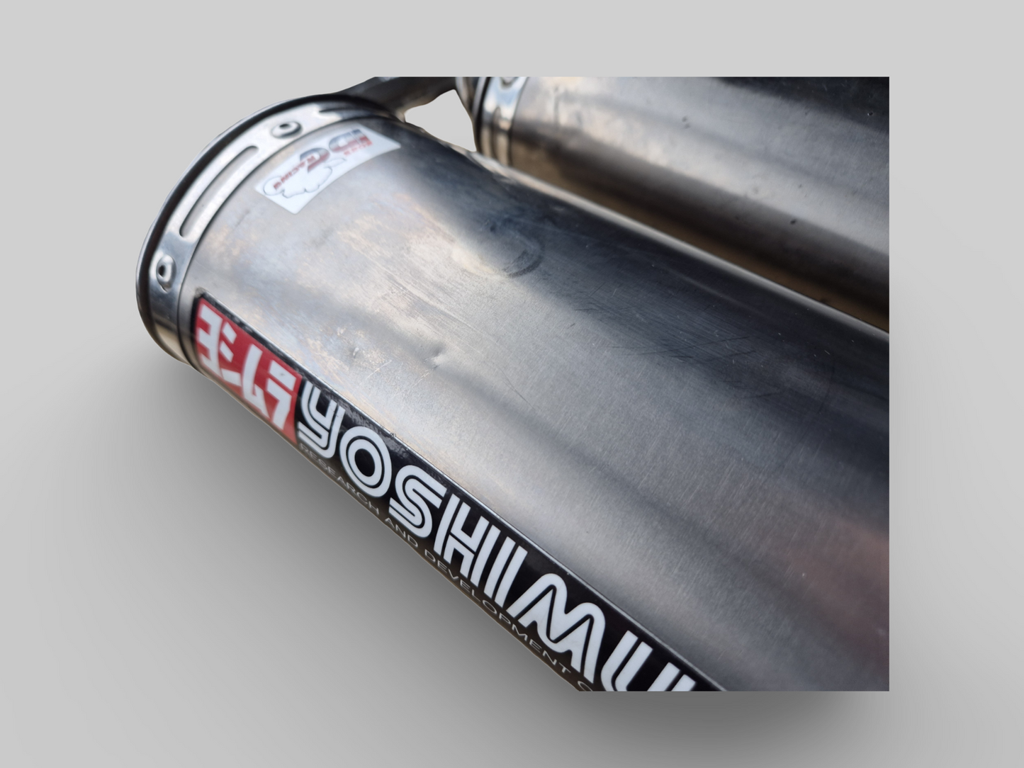 YOSHIMURA HIGH-MOUNT EXHAUST SLIP-ON DUAL SET Aprilia RSV1000R 04-09 / RSV TUONO 1000R 06-09