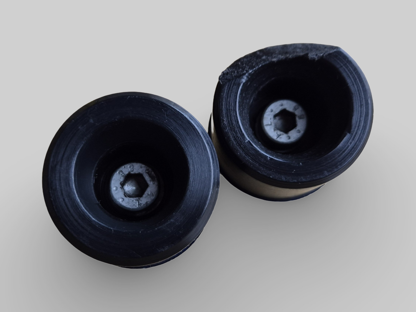 TUONO CRASH BUNG W/ BACKPLATE BLACK SET AP8163193 AP8127364 Aprilia RSV Tuono 2002-2005