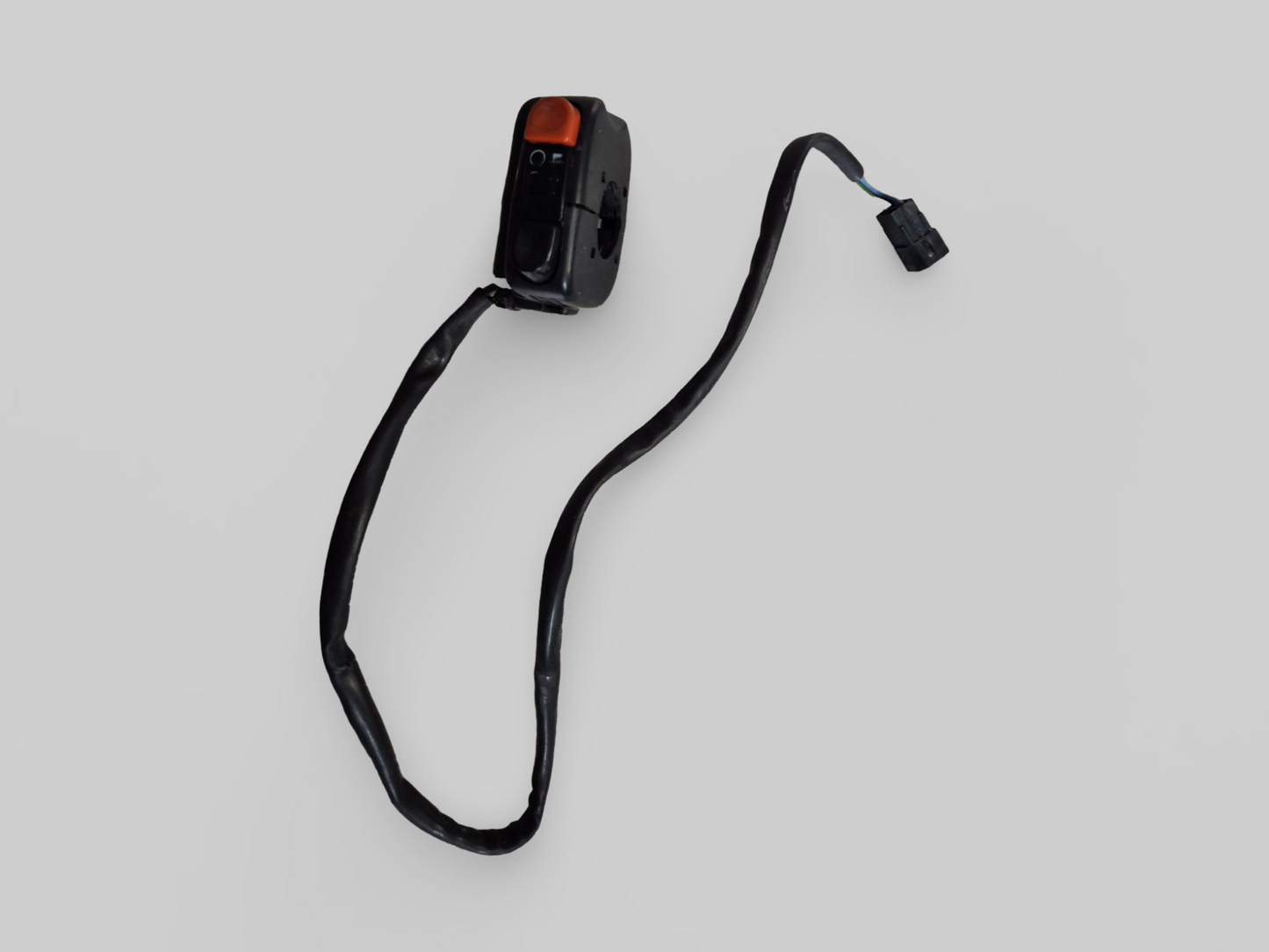 RIGHT-HAND SIDE HANDLEBAR KILLSWITCH AP8118580 Aprilia RSV Mille 01-03 / Tuono 02-05