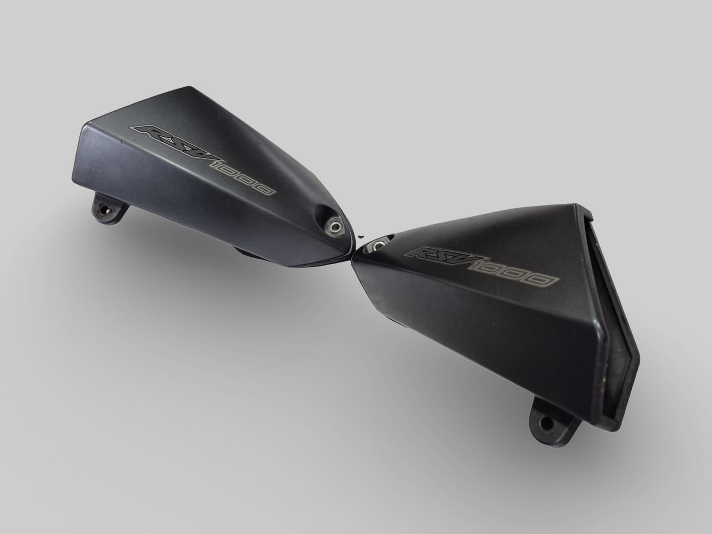 CONDUIT D'ADMISSION D'AIR DROIT TUONO AIMANT GRIS AP8168231 Aprilia RSV Tuono 2002-2005 