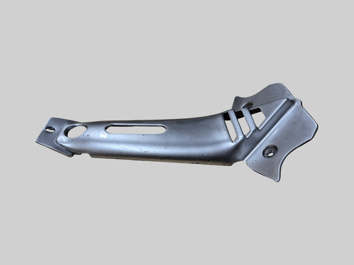 CARÉNAGE DE SPOILER DE RADIATEUR DE REFROIDISSEUR AVANT ARGENT AP8138579 Aprilia RSV Mille 98-03 / Tuono 02-05 