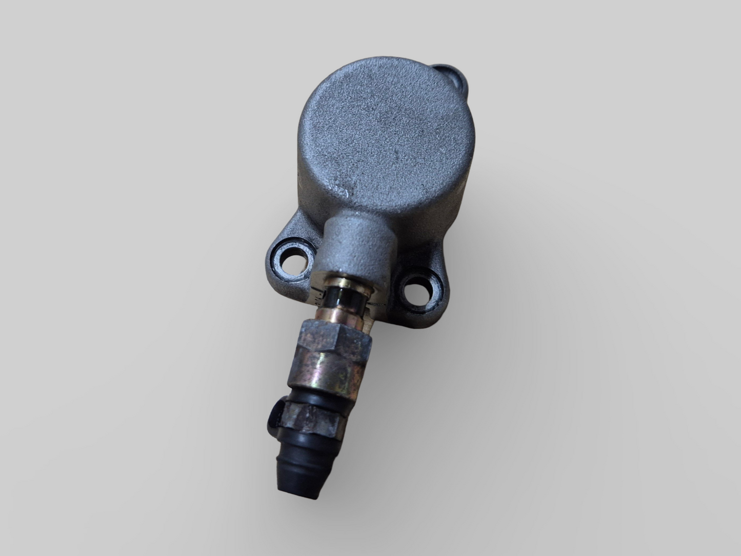 CYLINDRE ESCLAVE DE COMMANDE D'EMBRAYAGE AP8106381 Aprilia RSV Mille 98-03 / Tuono 02-05 