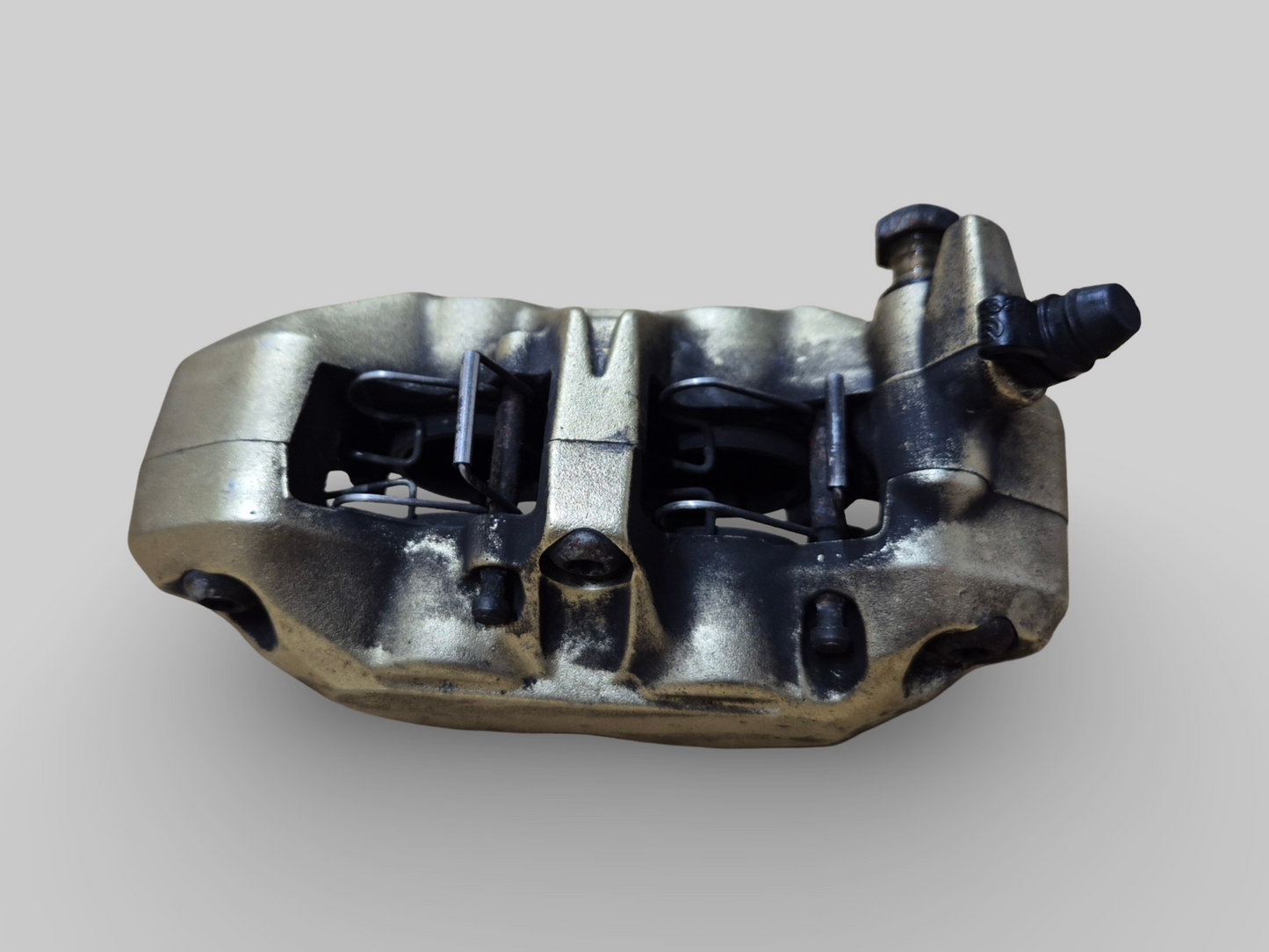 ÉTRIER DE FREIN AVANT DROIT BREMBO P4 OR AP8113970 Aprilia RSV Mille 98-03 / Tuono 02-05