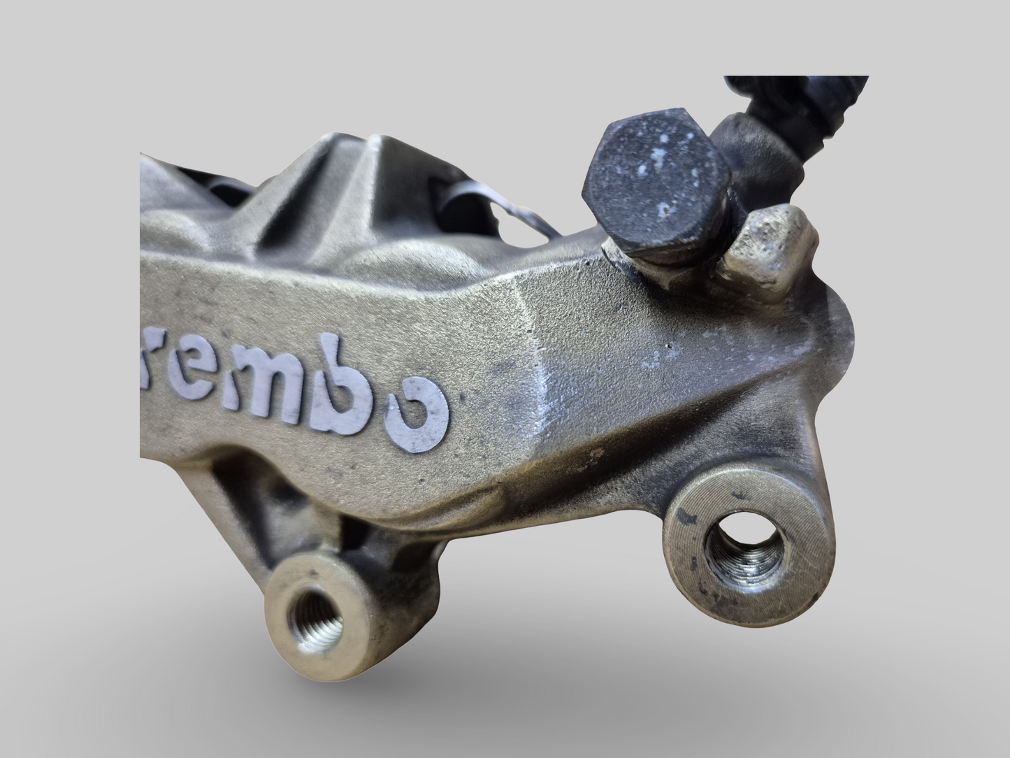 ÉTRIER DE FREIN AVANT DROIT BREMBO P4 OR AP8113970 Aprilia RSV Mille 98-03 / Tuono 02-05