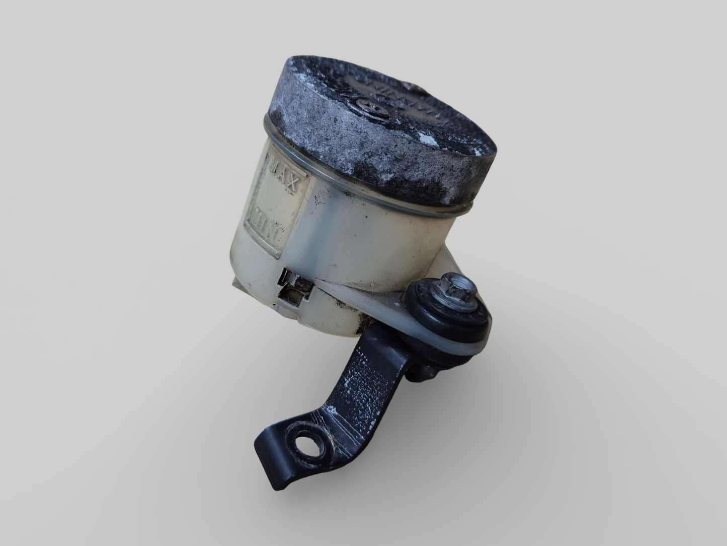 BRAKE FLUID RESERVOIR AP8113499 Aprilia RSV Mille 98-03 / Tuono 02-05