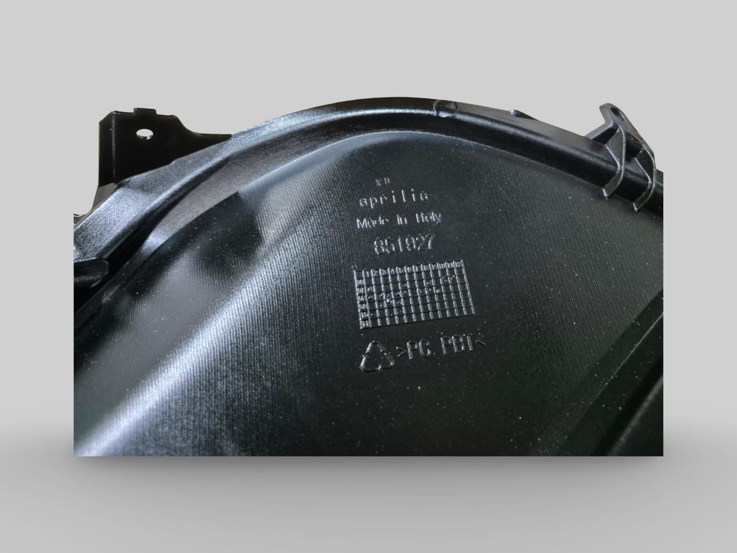 BOUTEILLE DE RÉSERVOIR DE RÉSERVOIR D'EAU DE REFROIDISSEMENT AP8138556 Aprilia RSV Mille 98-03 / Tuono 02-05 