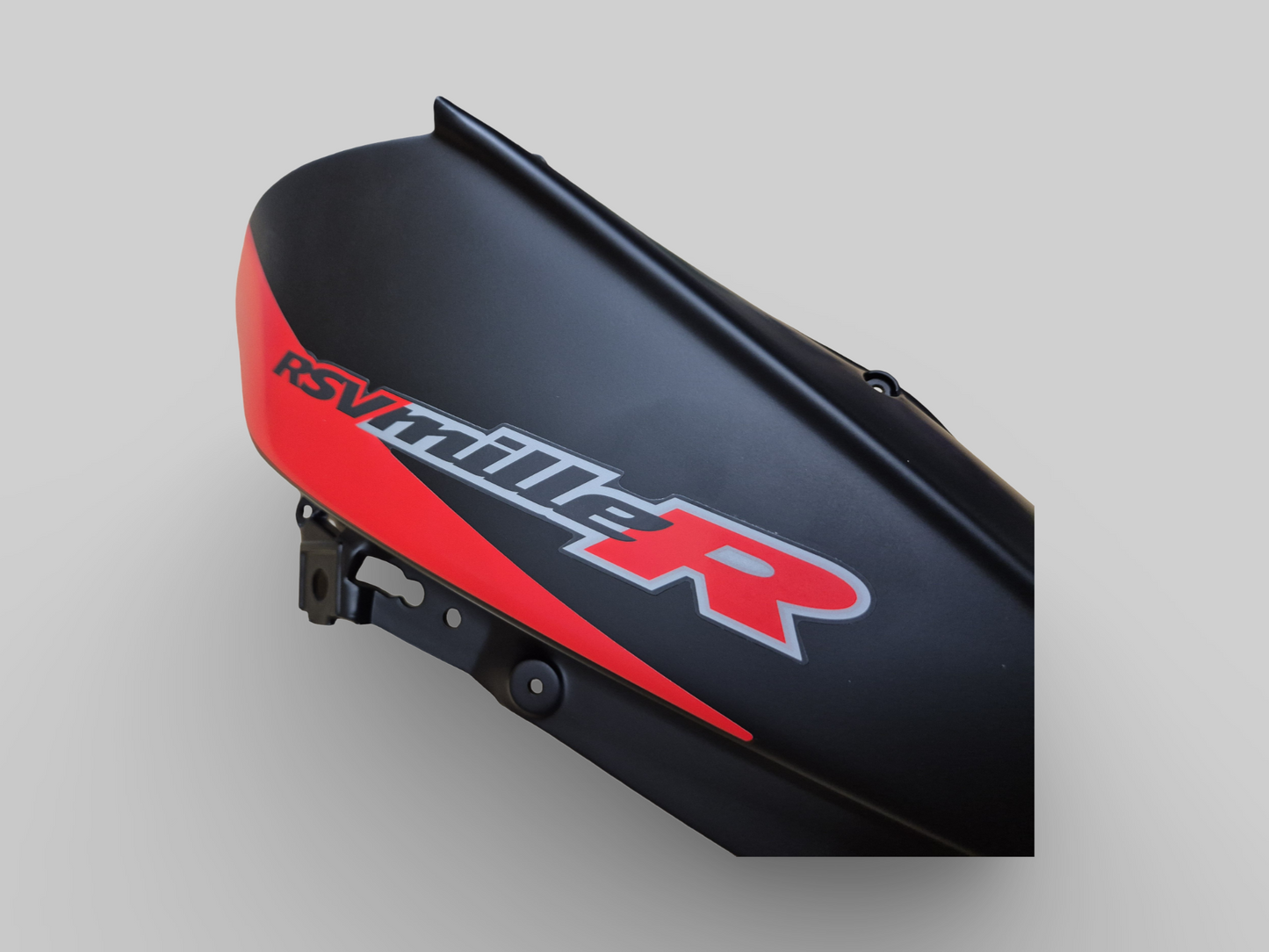 Conduit d'admission d'air extérieur droit noir mat AP8168143 Aprilia RSV Mille 1998-2003 