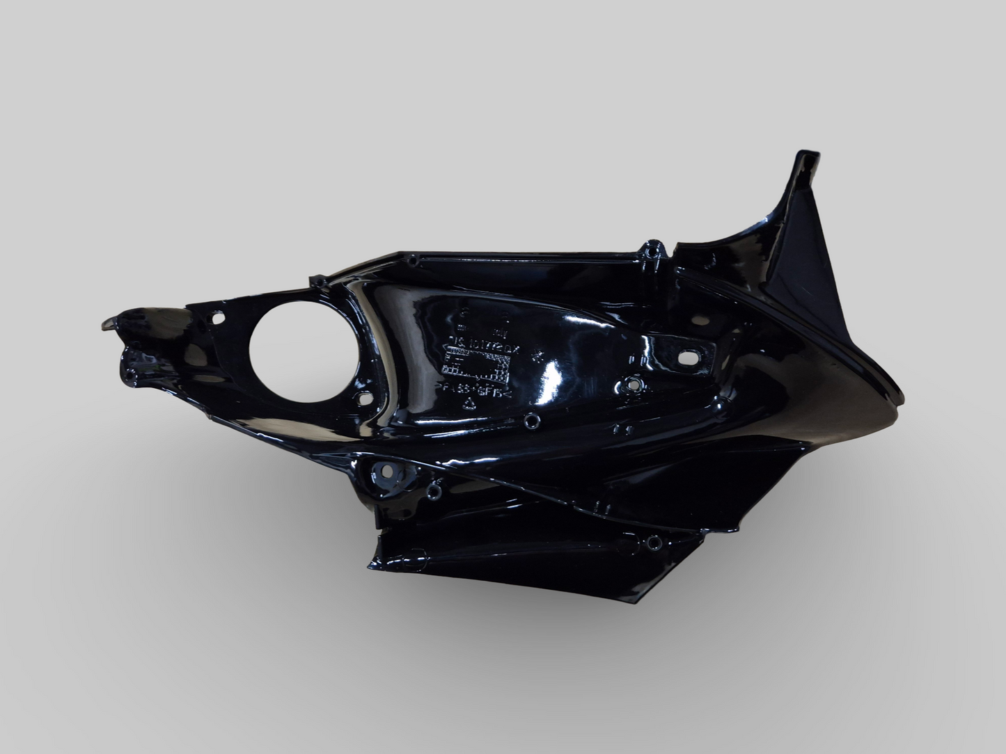 CARÉNAGE DE CONDUIT D'AIR INTÉRIEUR DROITE FAUX CARBONE TREMPÉ Aprilia RSV Mille 98-03 