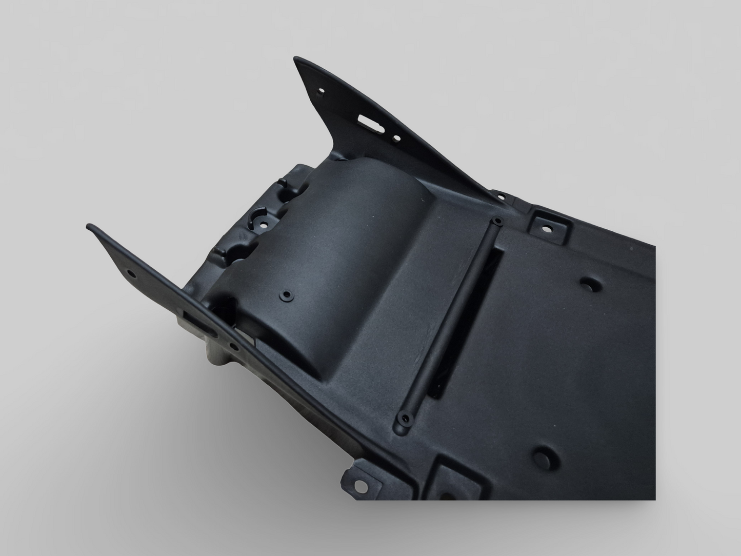 SOUS SELLE / SUPPORT DE BATTERIE AP8138591 Aprilia RSV Mille 98-03 