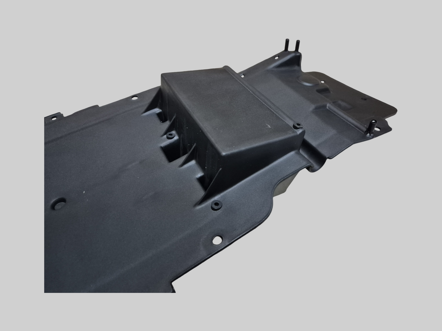 SOUS SELLE / SUPPORT DE BATTERIE AP8138591 Aprilia RSV Mille 98-03 