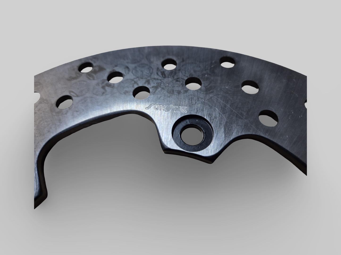 ROUE ARRIÈRE BREMBO AP8108676 Aprilia RSV Mille 98-03 / Tuono 02-05 