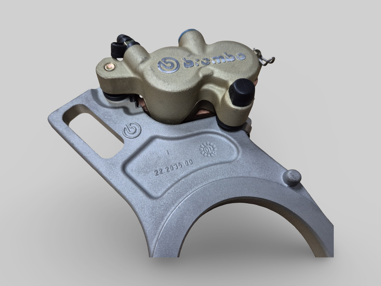 REAR BRAKE CALIPER AND HOLDER BREMBO AP8133515 Aprilia RST Futura 2001-2003