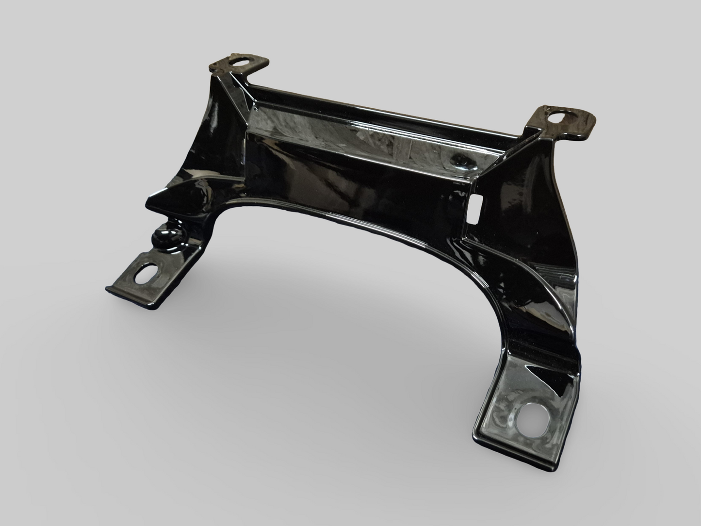 TAIL FAIRING CLOSURE CENTER PIECE BLACK AP8184324 Aprilia RSV10004 06-10 / Tuono 1000R 06-10