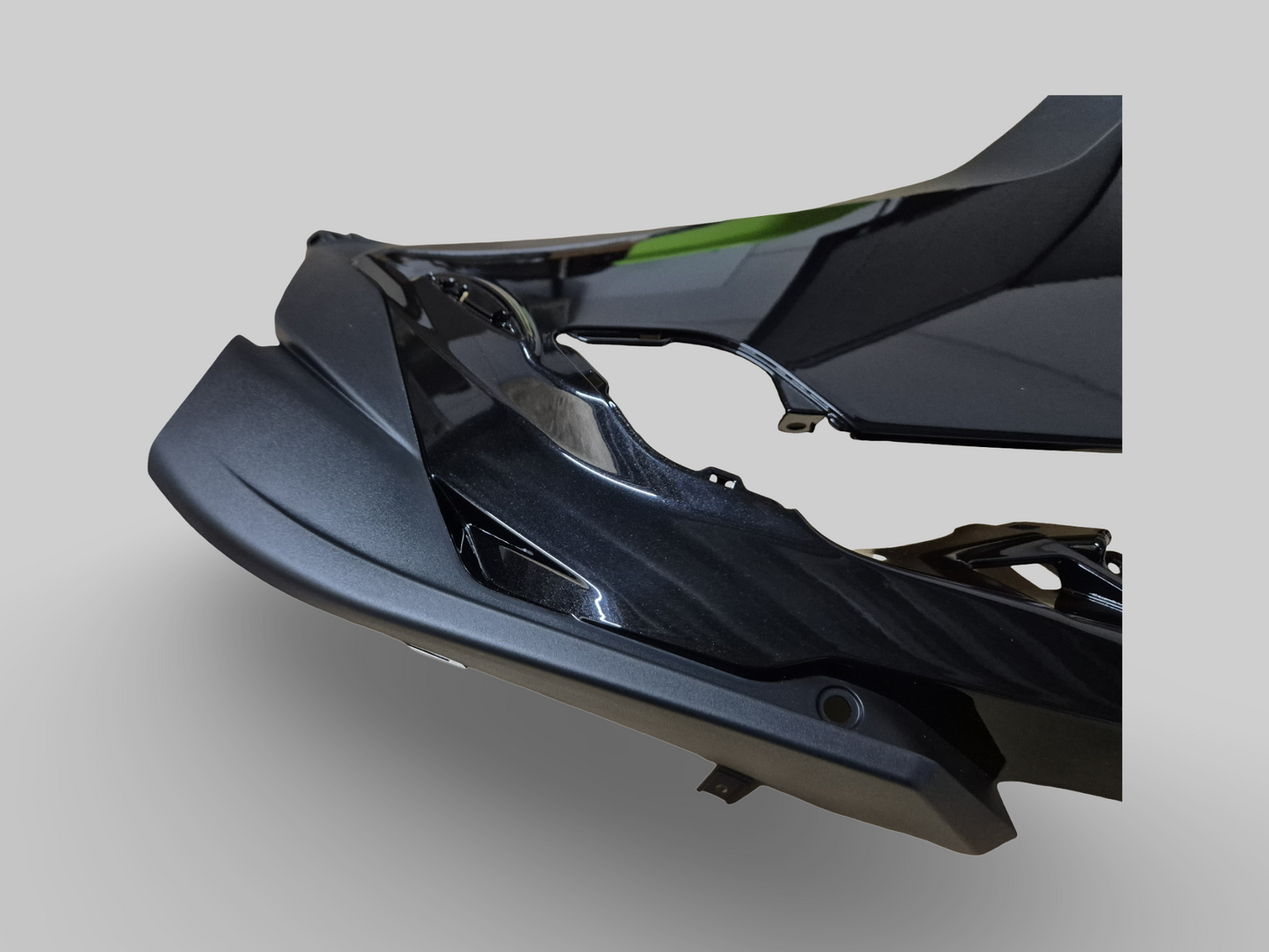 RIGHT-HAND SIDE FAIRING DARK KRAKEN 2B012900000XN2 Aprilia RSV4 Factory 2021-2025