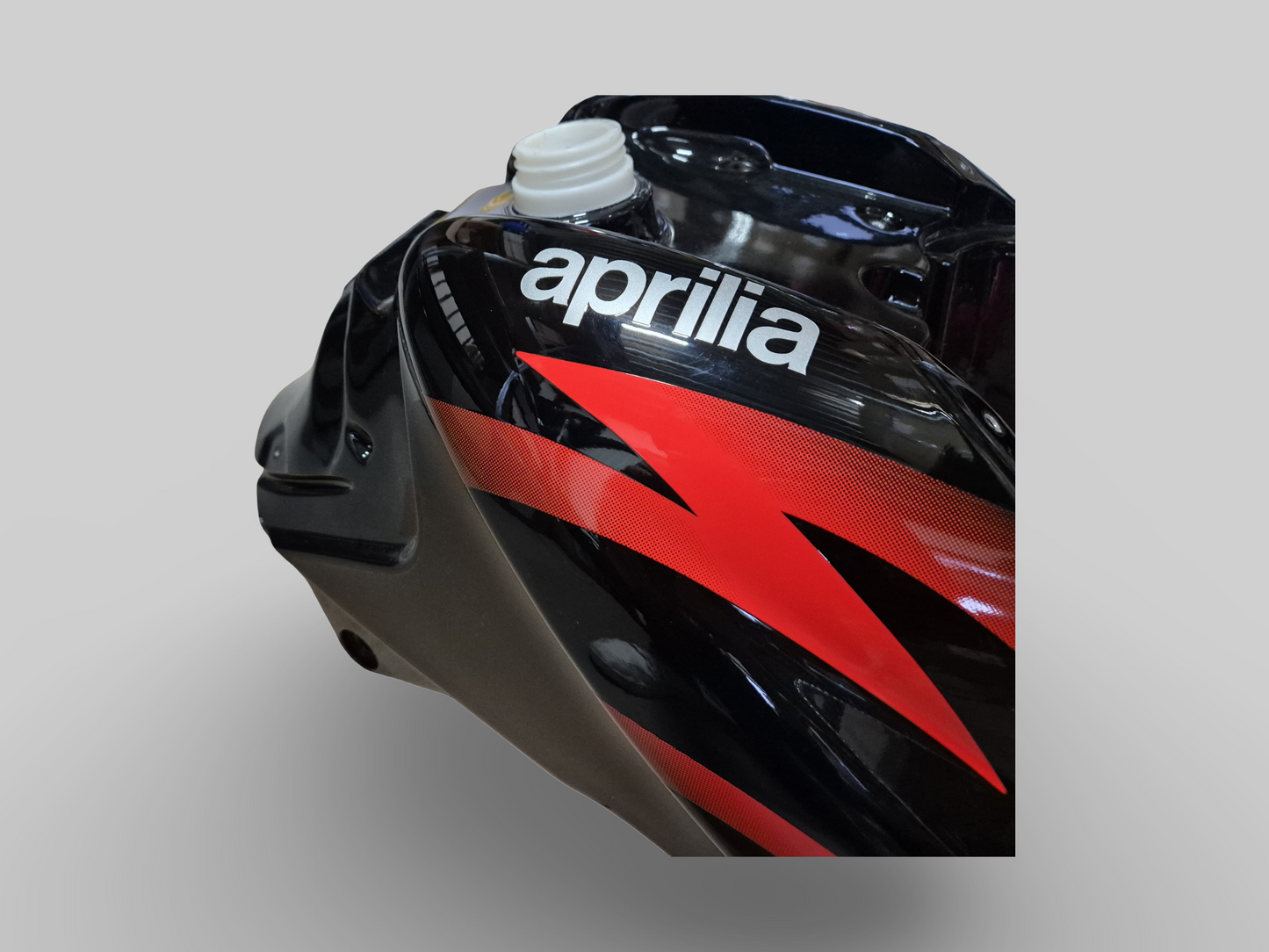 ÉTRIER DE FREIN AVANT GAUCHE BREMBO P4 OR AP8113971 Aprilia RSV Mille 98-03 / Tuono 02-05