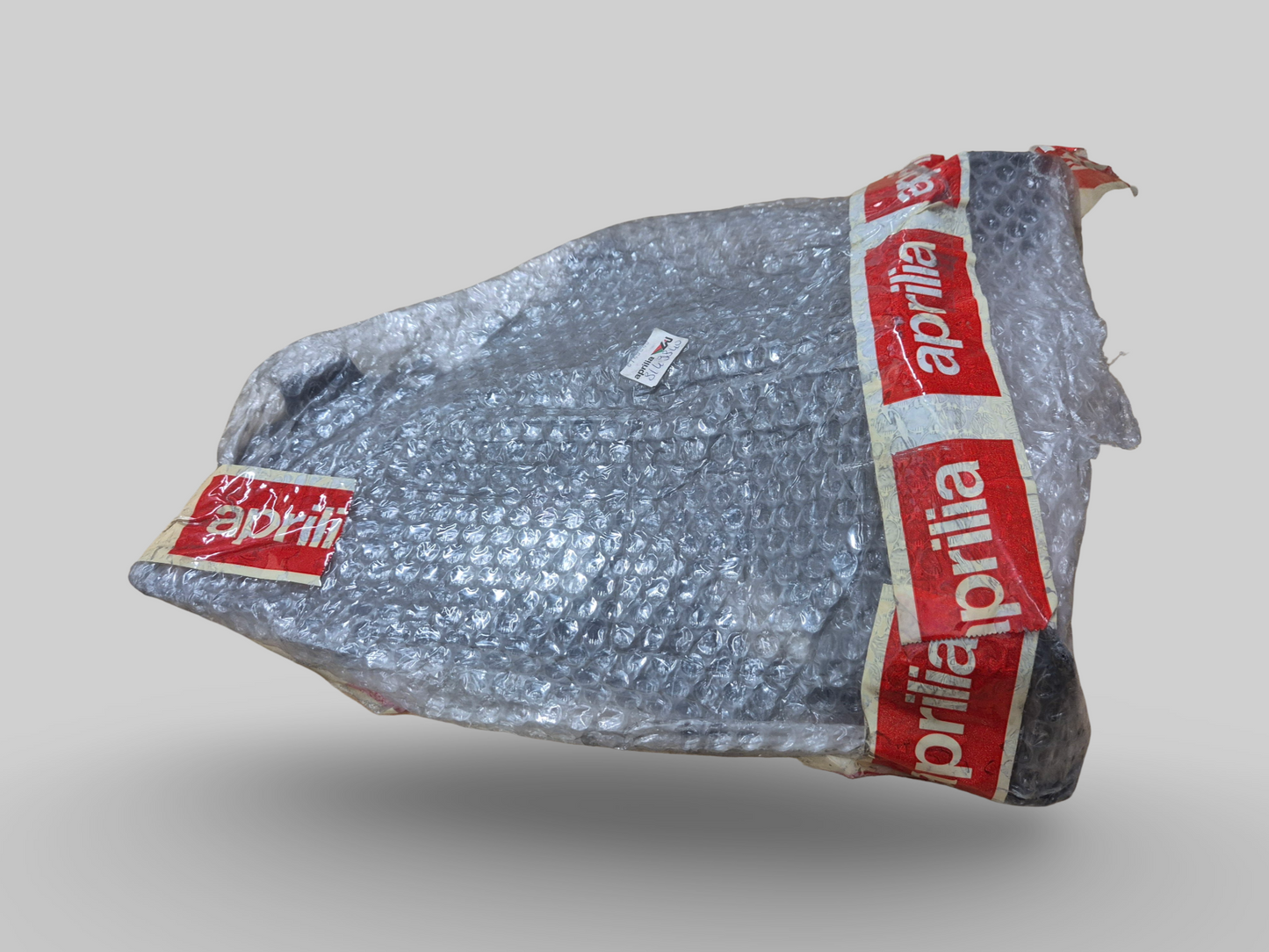 BELLYPAN NOIR BRILLANT AP8168435 AP8168434 Aprilia RSV Mille 1998-2003 