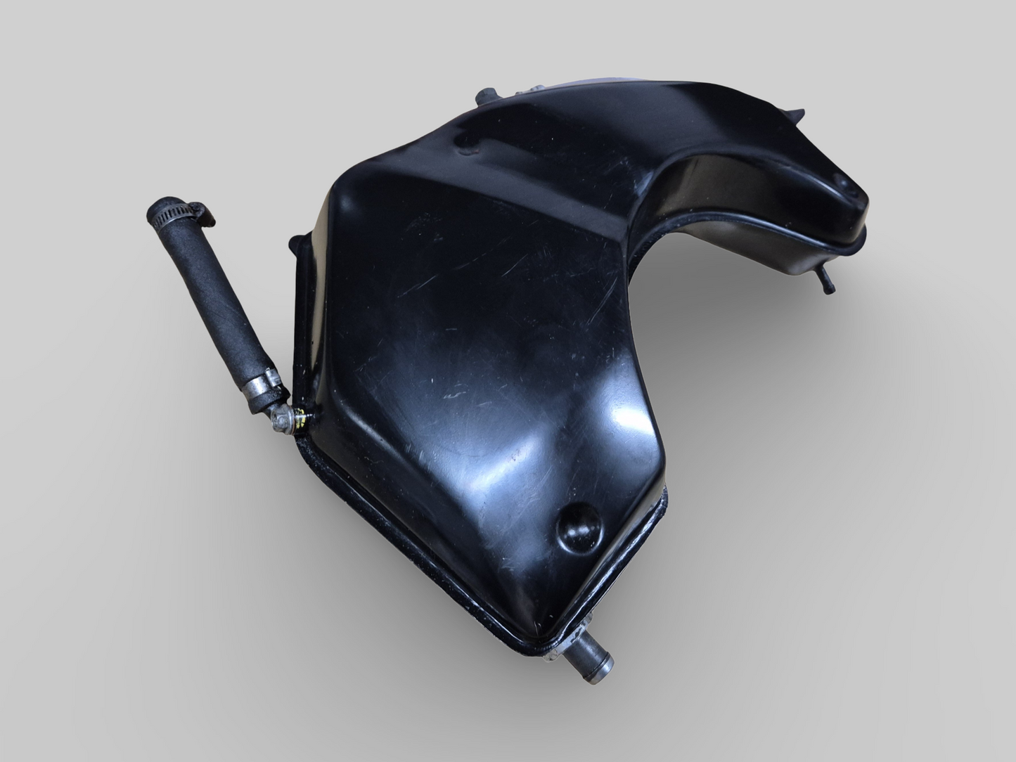 RÉSERVOIR D'HUILE AP8138558 Aprilia RSV Mille 98-03 / Tuono 02-05 