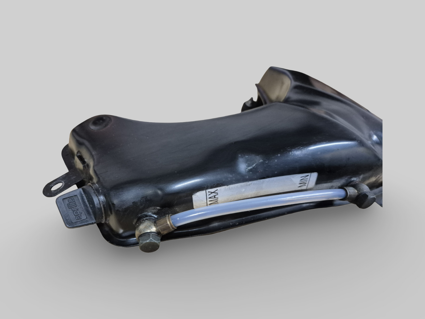 RÉSERVOIR D'HUILE AP8138558 Aprilia RSV Mille 98-03 / Tuono 02-05 