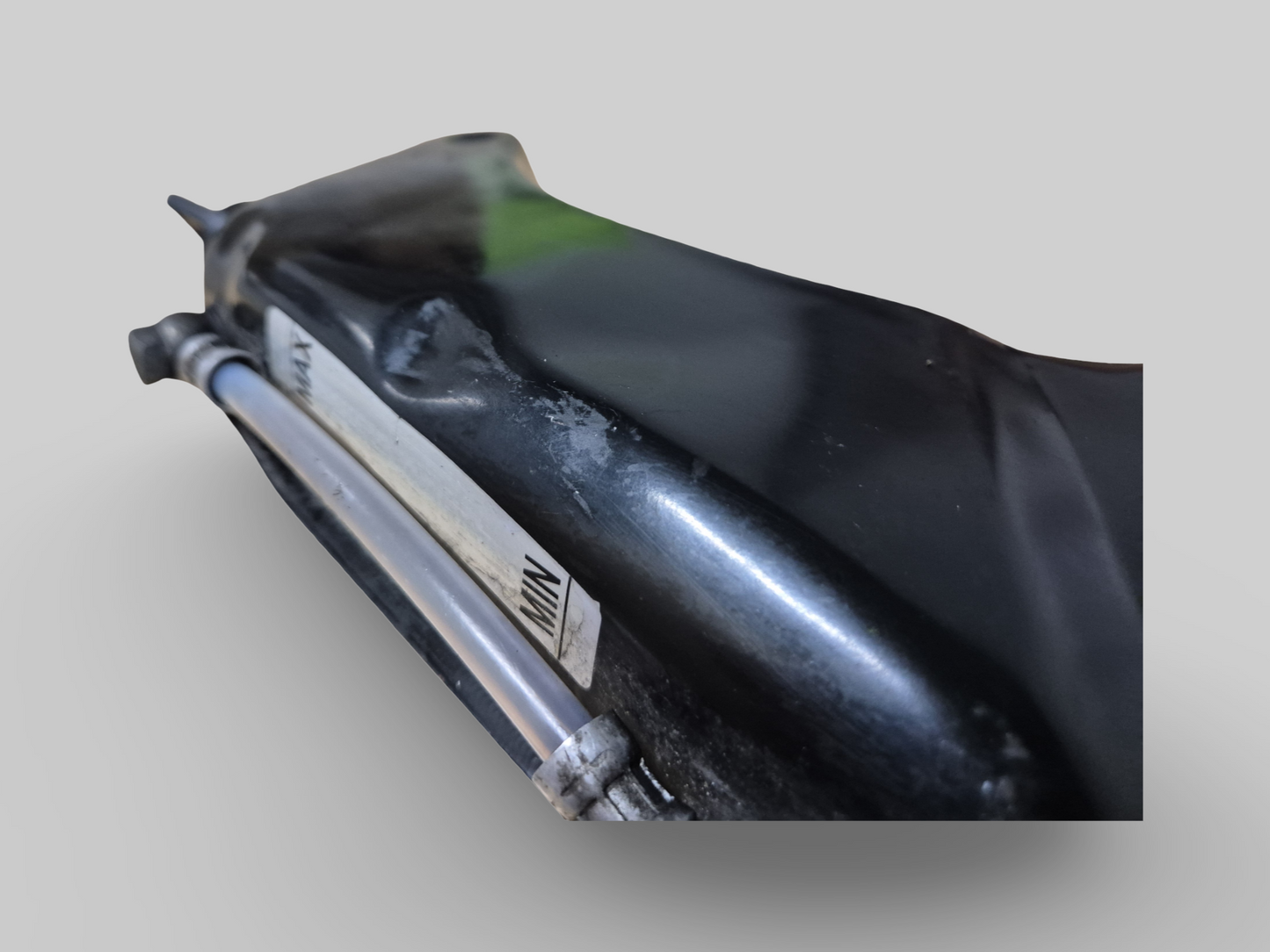 RÉSERVOIR D'HUILE AP8138558 Aprilia RSV Mille 98-03 / Tuono 02-05 