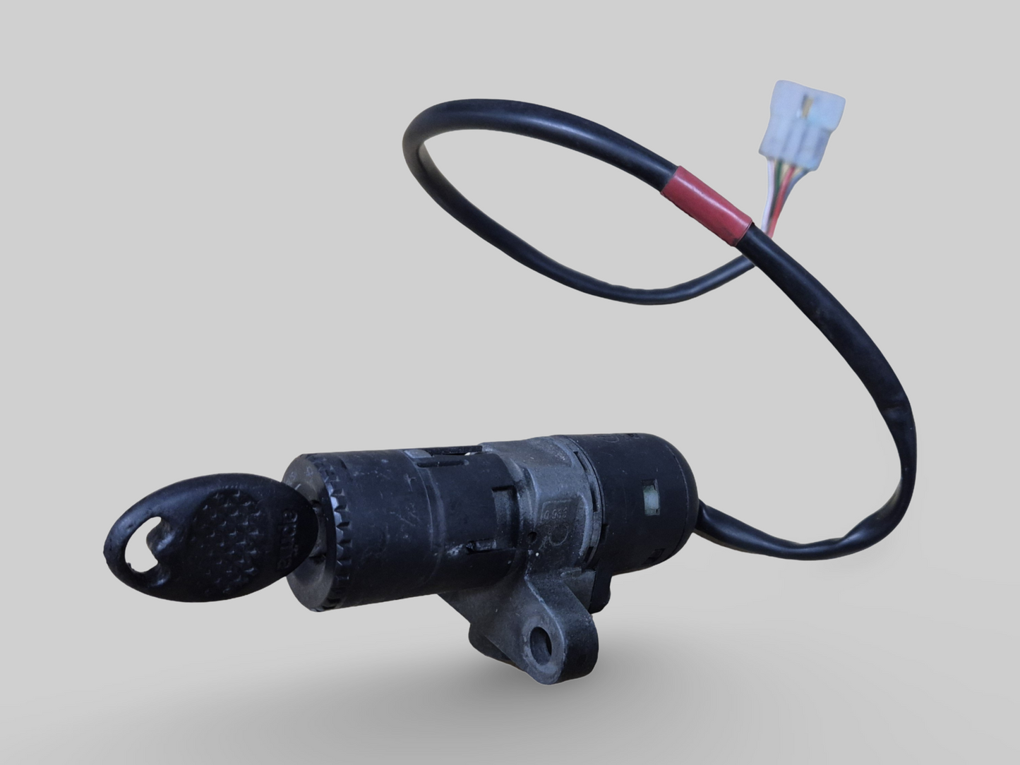 KIT DE QUINCAILLERIE DE VERROUILLAGE AP8104151 Aprilia RSV Mille 98-03 / Tuono 02-05 