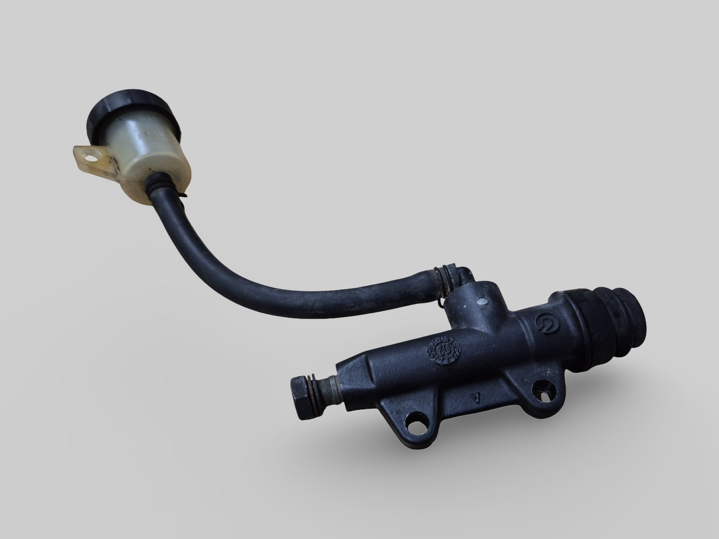 REAR BRAKE PUMP MASTER CYLINDER	AP8133875 Aprilia RSV1000R 2004-2009 / Tuono 1000R 2006-2009